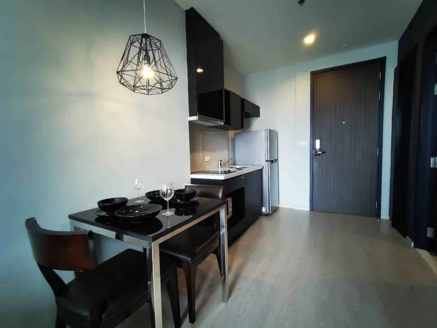 For sale/rent Rhythm Sukhumvit 44/1 ห้องคุมโทน มาพร้อมสิ่งอำนวยความสะดวกครบ ราคาดี จับจองด่วนๆ