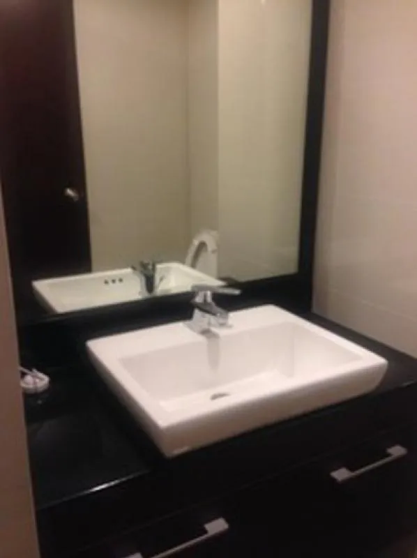 For rent Abstracts Phahonyothin Park, a condo near MRT, convenient to travel, you can already be happy and comfortable for sure. Rent it!
