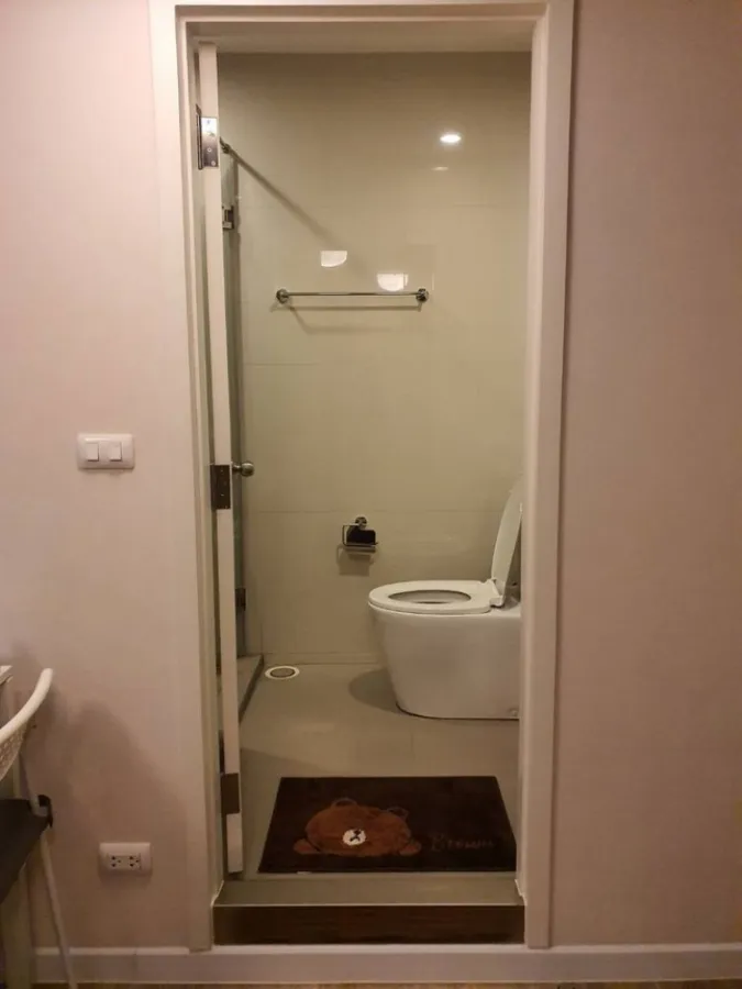 Sale Blossom Condo at Fashion, beautiful room, well decorated. Fully furnished, ready to move in, don't miss it!!