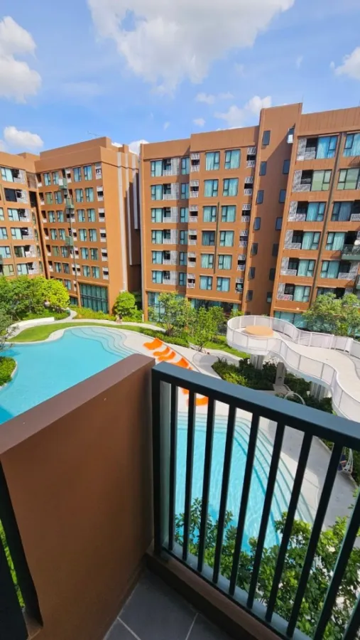 For rent: Cave Town Colony, with balcony, pool view, built-in room, complete electrical appliances, ready to move in, hurry and book now.