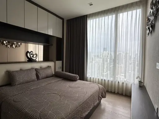 ให้เช่า คอนโดดิ เอส อโศก ห้องแต่งพร้อมอยู่ เฟอร์นิเจอร์ built-in ครบ ชั้น 32 ได้วิวสูง จองเลย