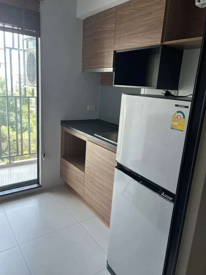 For rent: Brix Condominium, room in the inner wing, garden view, quiet, not hot, fully furnished, must book now.