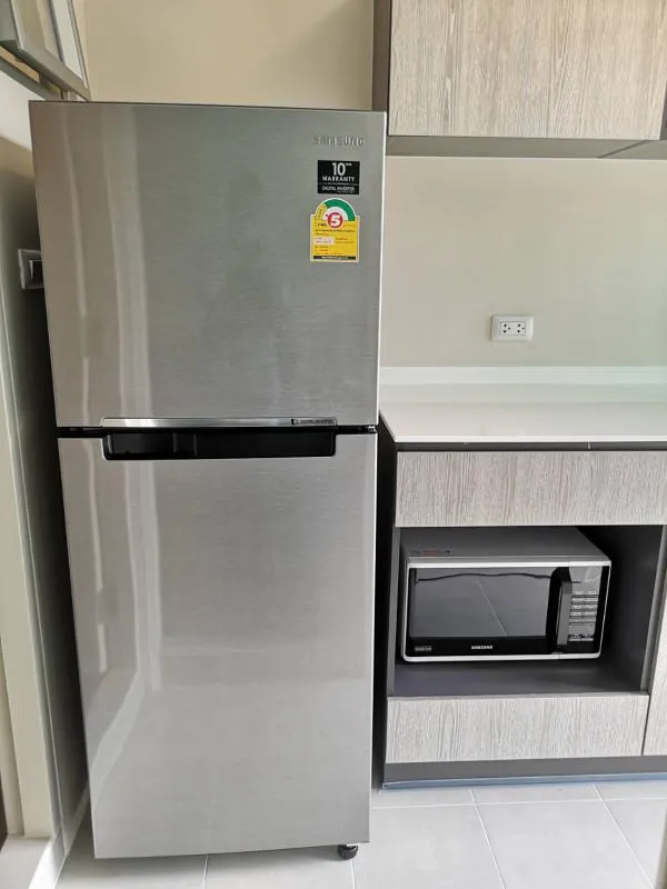 ห้องว่างให้เช่าที่ดีคอนโด โดม เฟส3 ห้องสตูดิโอ วิวสระ เฟอร์นิเจอร์พร้อมอยู่ ช้าหมดอดห้องสวยๆนะจ๊ะ!!