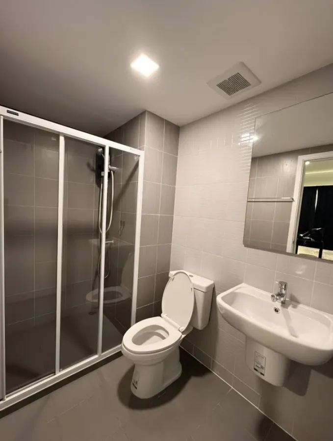 Kensington Sukhumvit-Theparak condo for rent. Ready to move in, fully furnished. Book now!