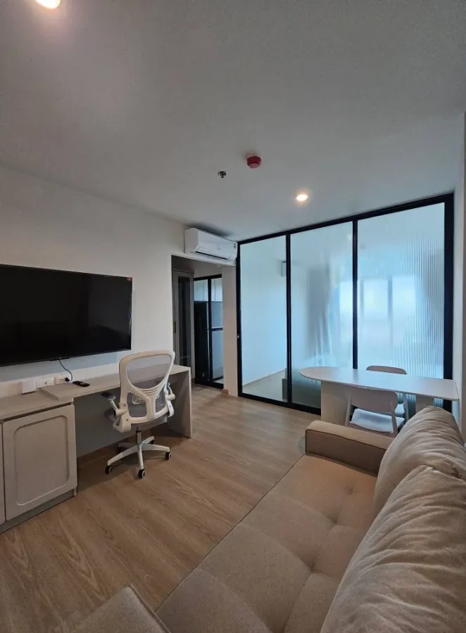 ให้เช่า Terra Residence ห้องใหญ่ ทิศเหนือวิวอุทยานป๋วยธรรมศาสตร์ กั้นกระจกบานสไลด์เป็นสัดส่วน จองเลย