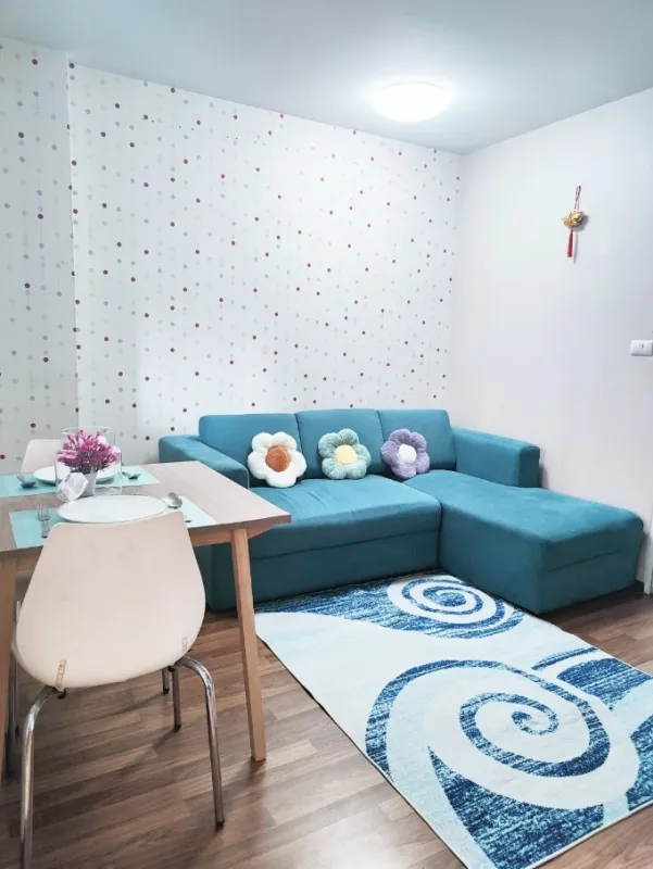 For rent คอนโด ยู หัวหมาก สเตชั่น ห้องกว้างขวาง ติดวอลเปเปอร์อย่างดี ราคาอย่างคุ้ม ต้องรีบมาจับจอง