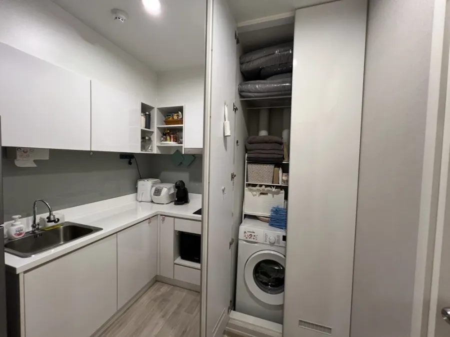 For sale, for rent!! Condo The Privacy Rama 9, 27th floor, very beautiful room, fully furnished, good price, ready to move in, book now!!