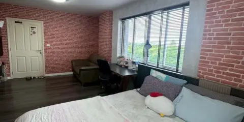 ขาย ให้เช่า DCondo Campus Resort Bangna ใกล้ Abac บางนา ติดวอลเปเปอร์ในห้องอย่างดี เงียบสงบเป็นส่วนตัวมากๆ รีบจองเลย