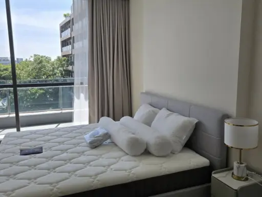 For rent: The Room Sukhumvit 38, 1 bedroom, 1 bathroom, plenty of usable space, beautifully decorated, fully furnished, garden view, reserve now!
