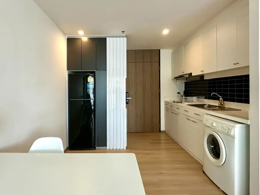 For rent!! Condo Noble Remix Sukhumvit 36, good location condo, ready to move in, convenient transportation, don't miss it!!