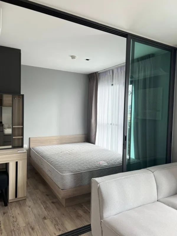 ให้เช่า Aspen Condo Lasalle 1 ห้องนอน 1 ห้องน้ำ มาพร้อมเฟอร์ครบครัน เห็นวิวสระว่ายน้ำ จองเลย