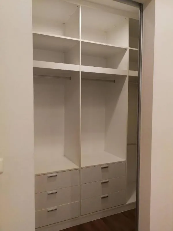 For Rent คอนโด Q House ตากสิน-สาทร ห้องนั้นเล่นกว้าง จะนั้งจะนอนโอ้ยเห็นแล้วใจละลายมากๆช้าหมดอดนะจ๊ะ