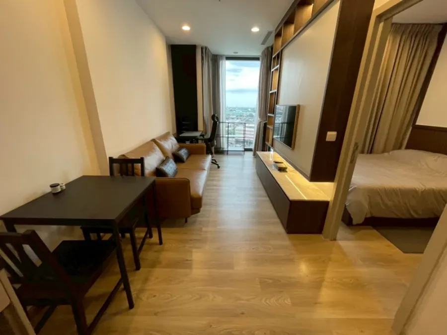 ให้เช่า Oka Haus Sukhumvit 36 ห้องน่าอยู่ ตกแต่งคุมโทน เฟอร์นิเจอร์ครบครัน มองเห็นวิวเมืองสวย จองเลย