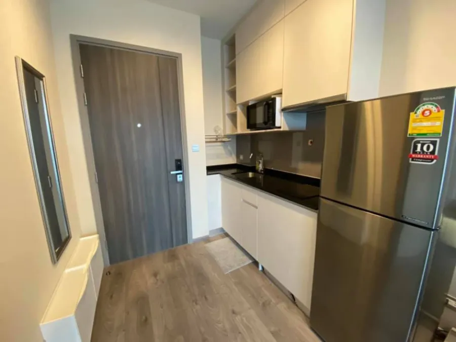 For rent or sale, Whizdom Avenue Ratchada-Ladprao, 18th floor, north, has a unique city view. Interested in moving quickly