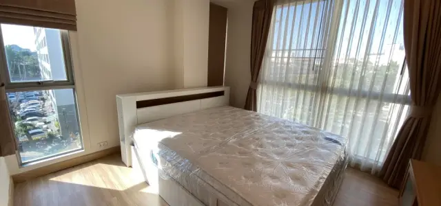 For rent, The Niche Citi Ladprao 130, corner room, city view, comes with complete furniture and elec images