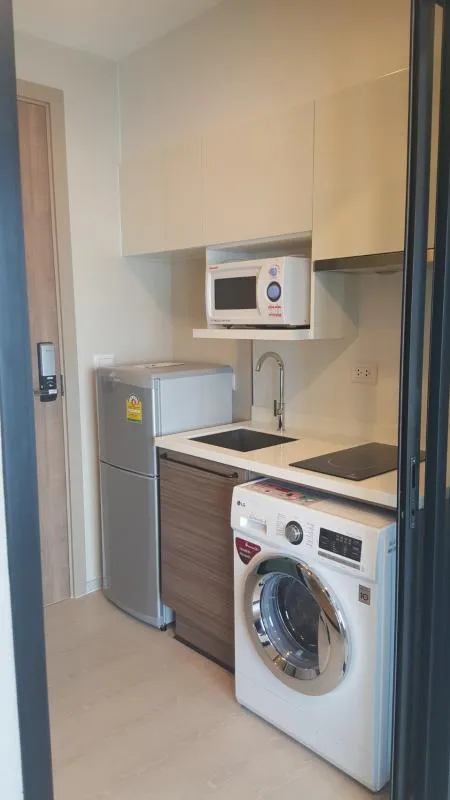 Don't miss it!!! Condolette Mist Rama 9 for rent at the best price. Prime location in the heart of the city, book today