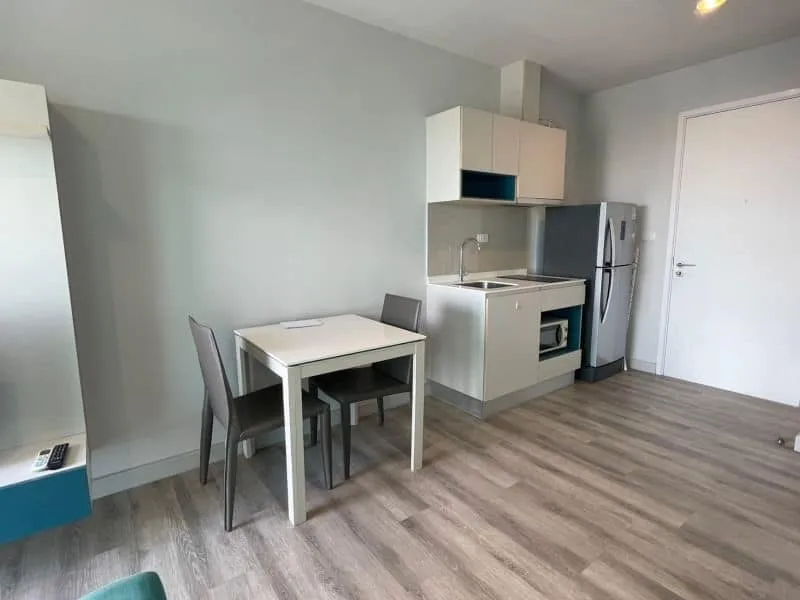 For Rent Centric Sea Pattaya ชั้นสูง วิวเมือง โล่ง โปร่ง สบายตา โซฟานั่งสบายสุดๆ รีบจับจองก่อนพลาด