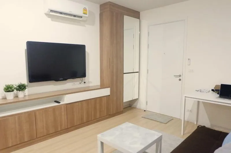 ขาย Happy Condo Ladprao 101 ห้องสวย ระเบียงหันไปทางทิศตะวันออก พร้อมเฟอร์เเละเครื่องใช้ครบ