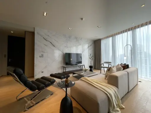 Urgent sale, BEATNIQ Condo Sukhumvit 32, large room, very beautiful floor, full furniture, excellent view, excellent location, close to BTS, urgently book images
