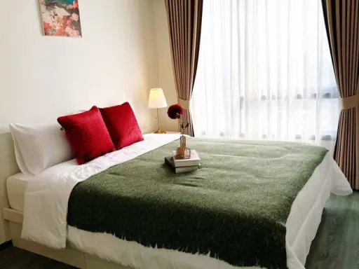 For rent Rich Park @Triple Station, 32nd floor, high view, complete with furniture, electrical appliances. You must reserve quickly.