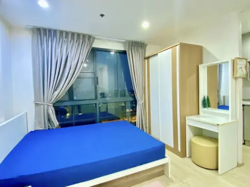 For rent: Ideo Sathorn-Tha Phra, 11th floor, swimming pool view, not hot, fully furnished, ready to move in, don't miss out if you book. images