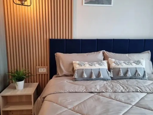For rent: The Base Phetchaburi - Thonglor, decorated in a warm Muji style, comfortable to live in, balcony like a corner room, if you delay, you'll de