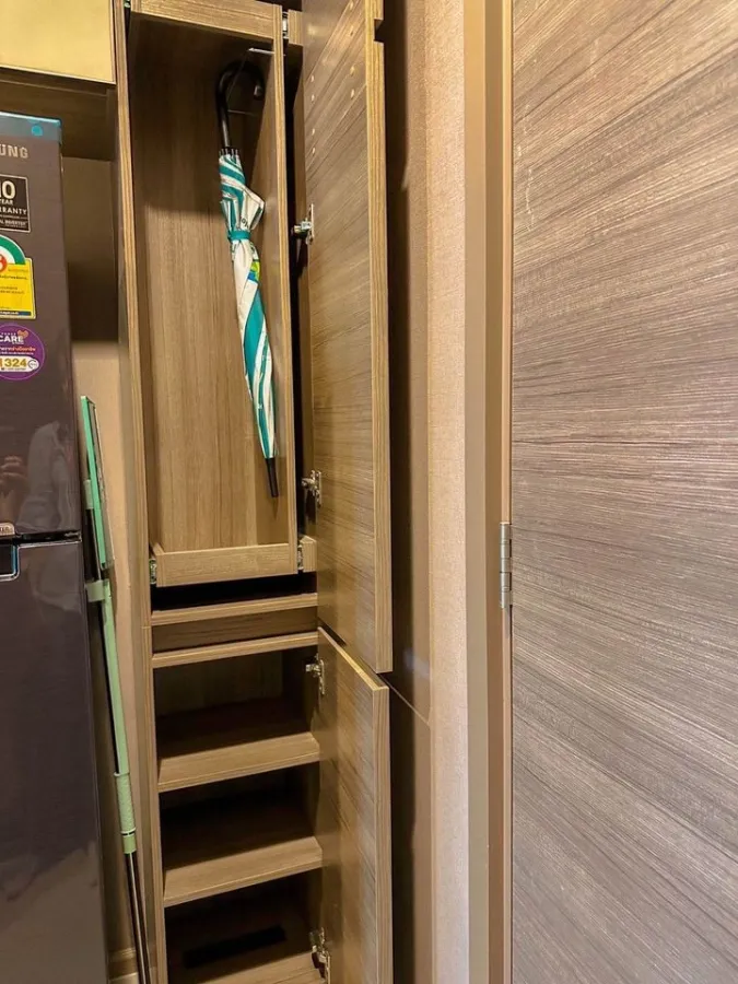 Sell The Line Phahol-Pradipat, high floor, good view, beautiful room, full built-in furniture Don't just look at it, hurry up and reserve it.