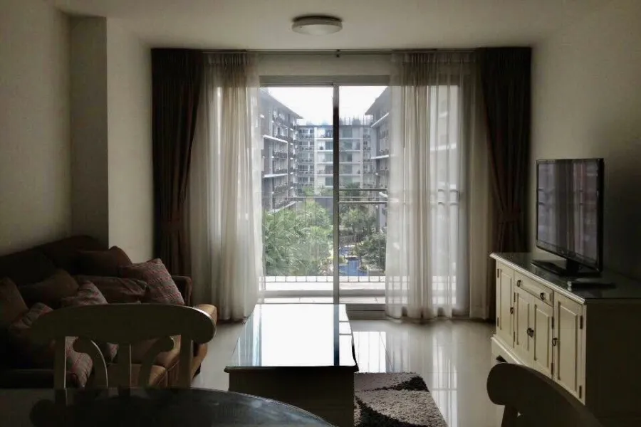 Condo for rent, The Clover Thonglor, beautiful room, beautiful view, fully decorated. Have privacy. Urgent.