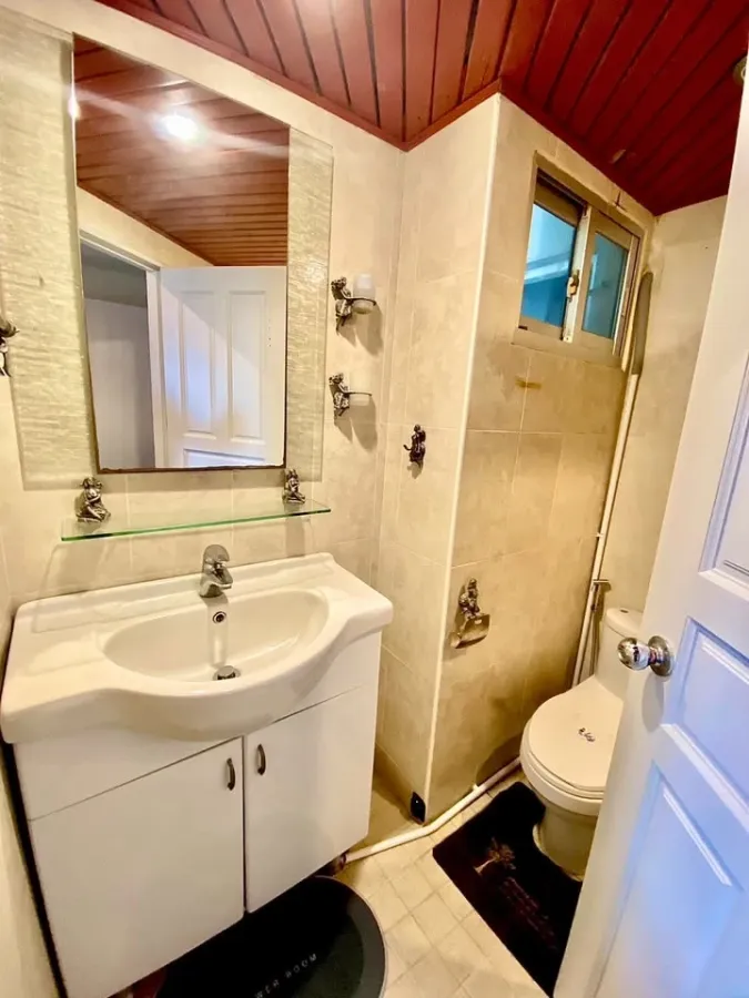 For sale or rent: SV City Rama 3. Large rooms with Chao Phraya river view. Fully furnished and beautifully decorated. Don't miss out!