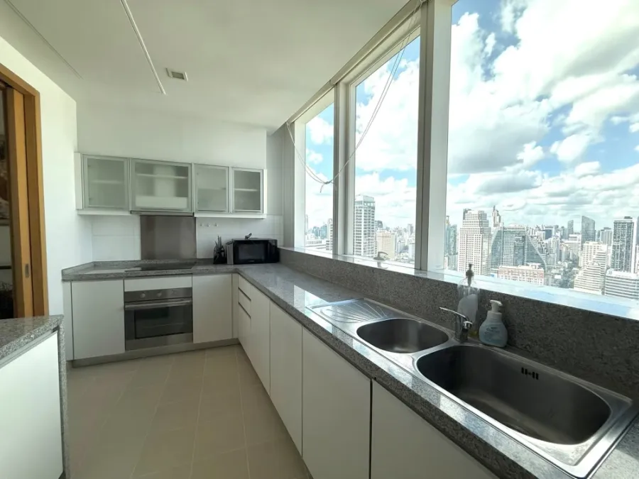 ให้เช่า Millennium Residence (สุขุมวิท 16) ห้องอยู่ชั้นสูงสุดยอด วิวสวยมากจากทุกมุมห้อง พลาดแล้วจะเสียใจ