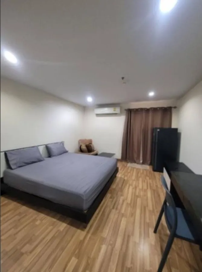 For rent, Regent Home 15 Chaengwattana, studio room, 10th floor, pool view. Beautiful room like this. Do not reserve, regret it instead.