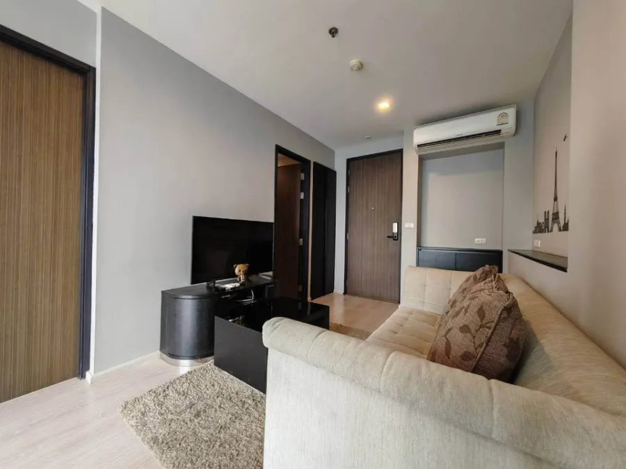 ให้เช่า ริทึ่ม สุขุมวิท 44/1 ชั้นสูงวิวเมืองสวยเกินต้าน ห้อง 45 ตรม. พื้นที่ใช้เยอะเหลือๆ ย้ายเลยจ้า