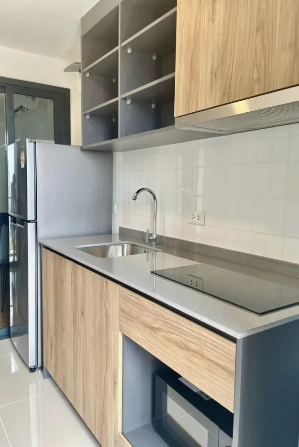 For rent or sale, The Line Vibe, high floor, very spacious room with a big screen TV. Movie lovers, don't miss out. Book now, get it first.