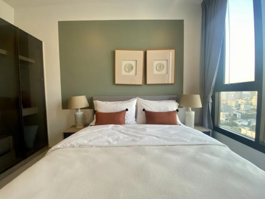 Condo for rent, XT Ekamai, beautiful room, high floor, good view, near BTS, convenient transportation, ready to move in, hurry and book now!