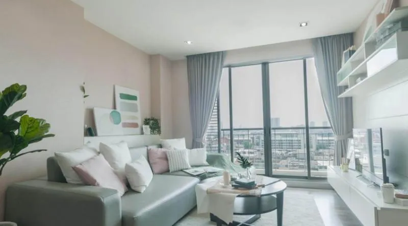 ให้เช่า The Room Sathorn-Taksin ห้องมุม มีความเป็นส่วนตัว ห้องใหม่ ตกแต่งน่ารัก น่าอยู่สุดๆ รีบเลยๆ