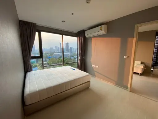 For rent: Rhythm Sukhumvit 42, 9th floor, fully furnished unit, ready to move in. Book now!