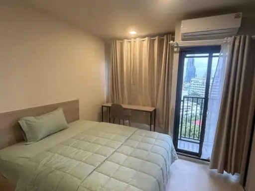 For rent: Luxury condo FLO by Sansiri, fully furnished with built-in appliances. Move in now!