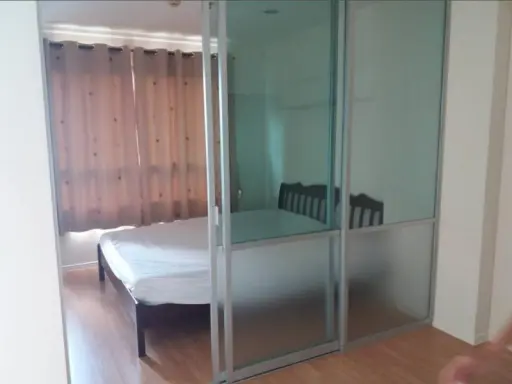 Urgent for rent !! Condo Lumpini Ville Lasalle-Barring, good location, complete facilities. Gew bag can move in, don't miss it !!