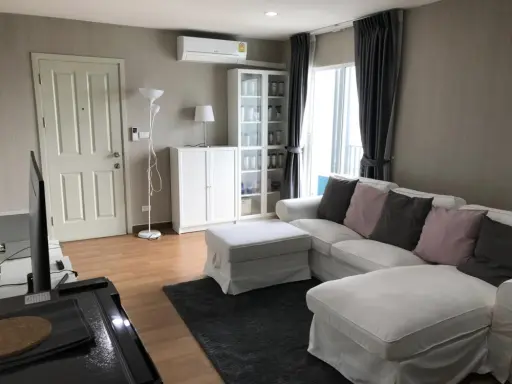 For sale: Regent Home Bang Son, 22nd floor, great city view, airy room, easy on the eyes, comes with lots of extras. Reserve quickly.