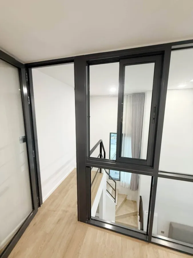 Modiz Rhyme Ramkhamhaeng Duplex, 2-story corner unit, 28th floor, beautiful city view. Book now! Don't wait!