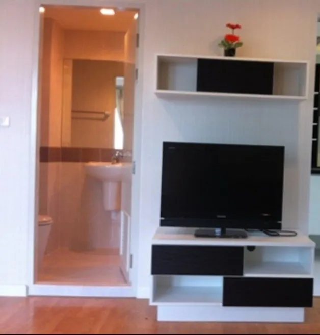ให้เช่า Casa Condo Ratchada-Thapra ชั้น 6 ห้องกว้างขวาง พร้อมเฟอร์นิเจอร์ครบ เข้าอยู่ได้เลยจ้า