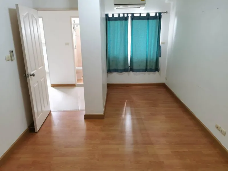 ขาย คอนโด ซิตี้ โฮม สุขุมวิท 101 ห้องกว้าง ชั้นล่าง วิวสระ ราคาดี รีบจองเลย!