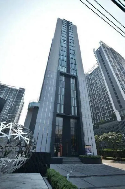 ขาย Condo lette Midst ห้องชั้นสูงพร้อมอยู่ เฟอร์พร้อม จองเลย