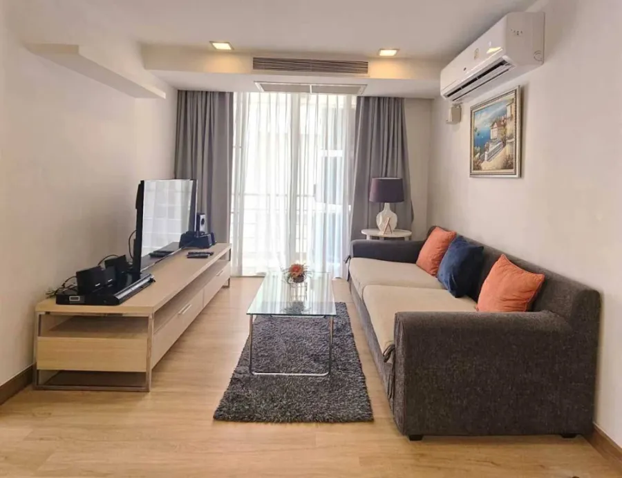 For rent!! The Alcove 49, 4th floor, beautifully decorated room, ready to move in, fully furnished, hurry and book now!!