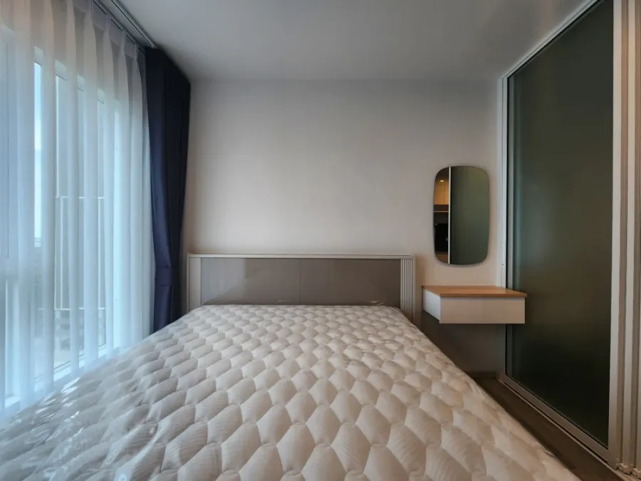 For rent: Regent Home Bangna, 20th floor, comes with furniture and appliances. Reserve now, don't miss out!