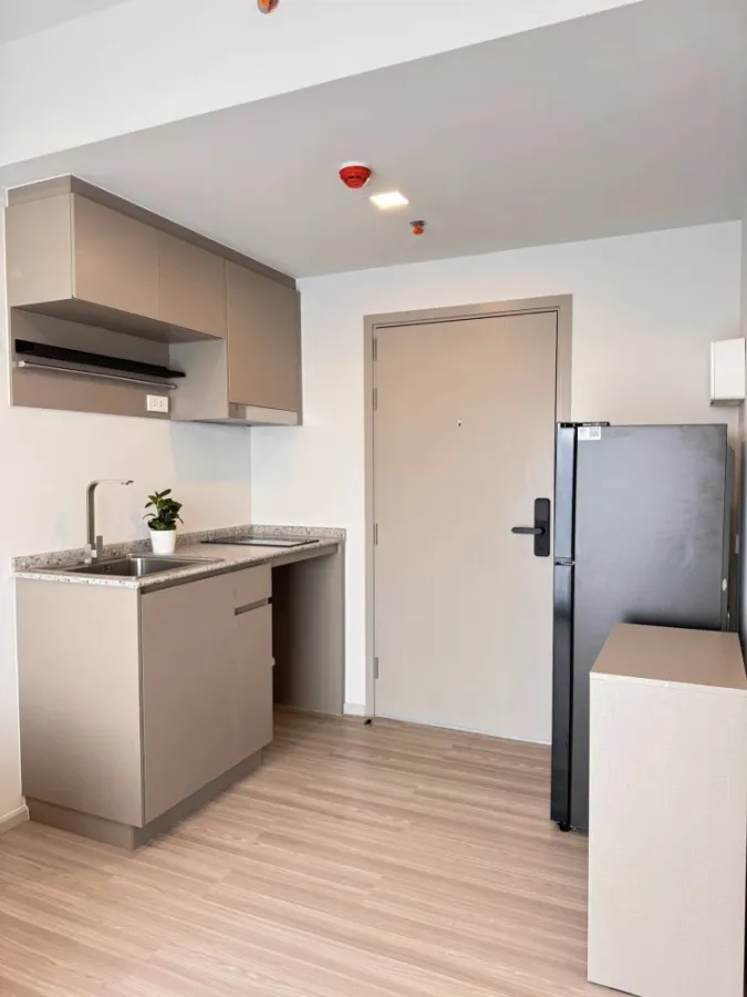 For rent: Quintara MHy'Den Pho Nimit, high floor unit, fully furnished, very livable. Book now!