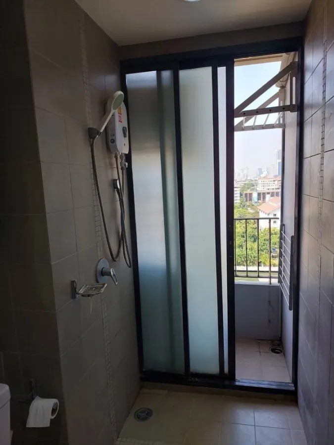 Sell, rent, Fuse Mobius Ramkhamhaeng, 1 bedroom, 1 bathroom, can carry one bag and live Hurry up to reserve.