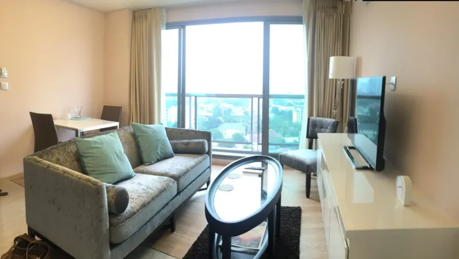 ให้เช่า H condo sukhumvit 43 ชั้น 16 ห้องมุม แต่งครบ น่าอยู่ จองเลย ด่วนๆ