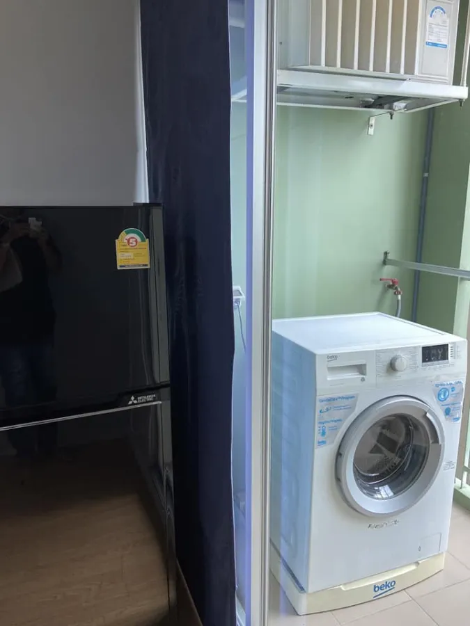 For rent Lumpini Place Srinakarin-Hua Mak Station, separated room. Fully furnished Good like this, reserve now.