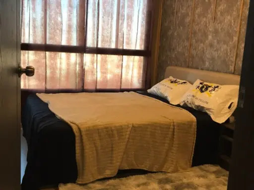 ให้เช่า คอนโด เอลลิโอ เดล เนสท์ ห้องมุม วิวสระ พร้อมอยู่ ห้ามพลาด